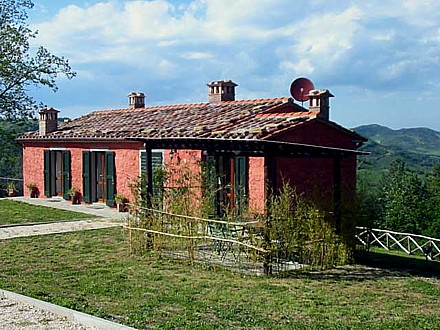  CASA  EMILIA